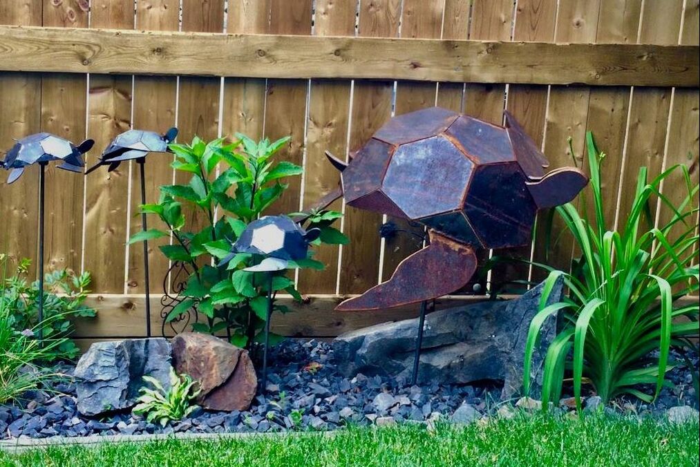 steel garden turtle family