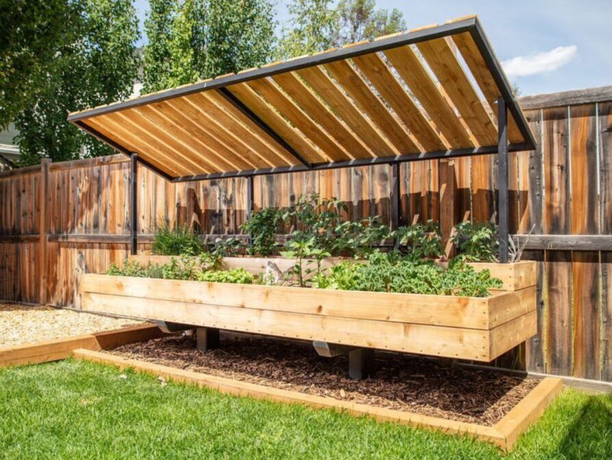 steel supported raised garden